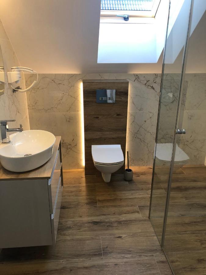 Domki Apartamentowe Na Wrzosach Jastrzębia Góra Exteriör bild