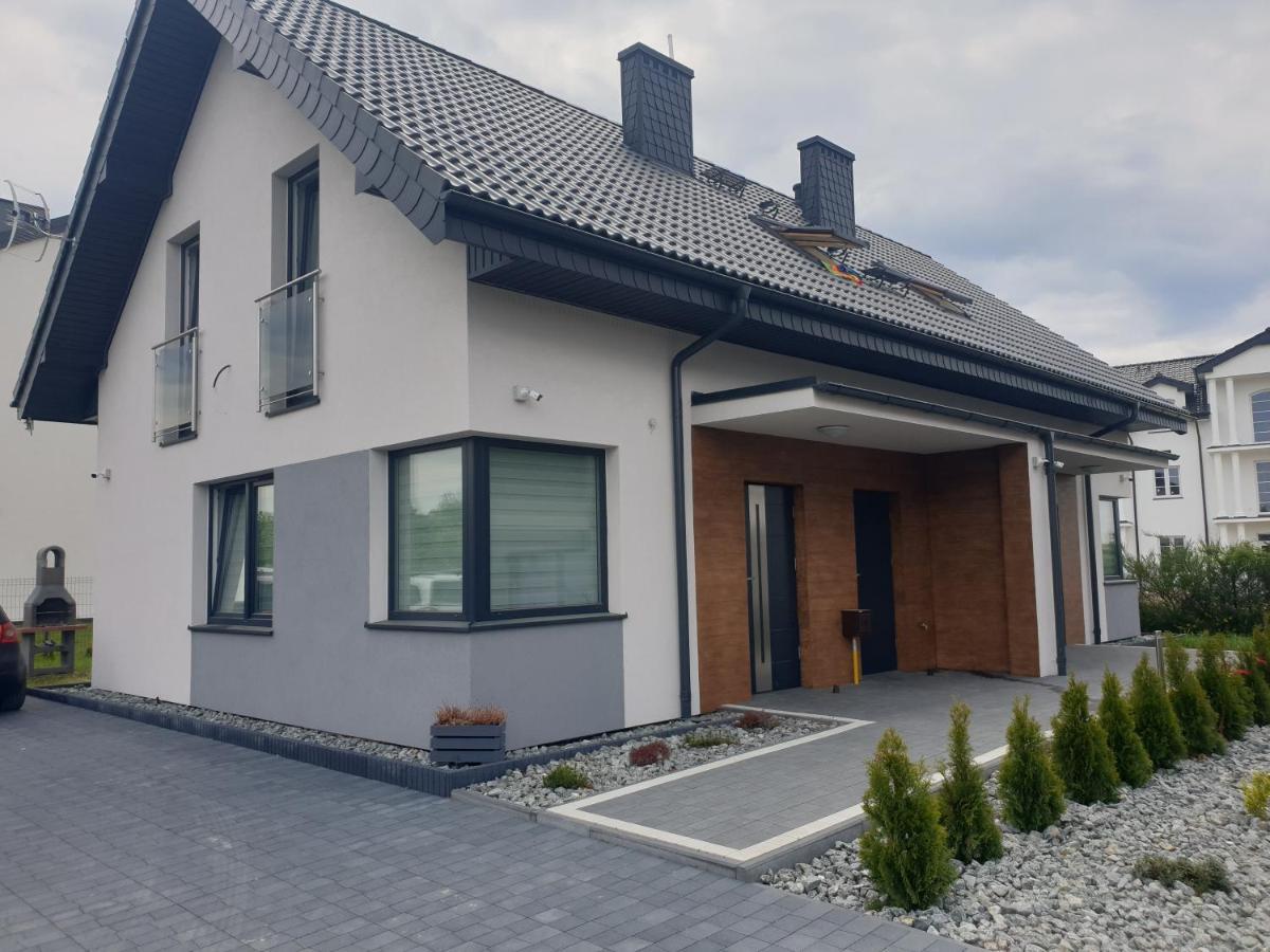 Domki Apartamentowe Na Wrzosach Jastrzębia Góra Exteriör bild